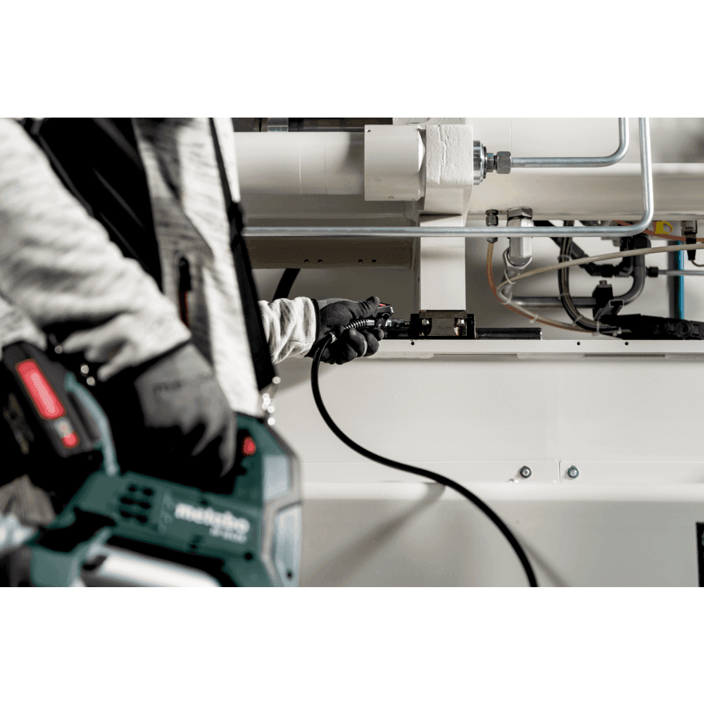 FP 18 LTX (600789850) Pompe à graisse sans fil 6