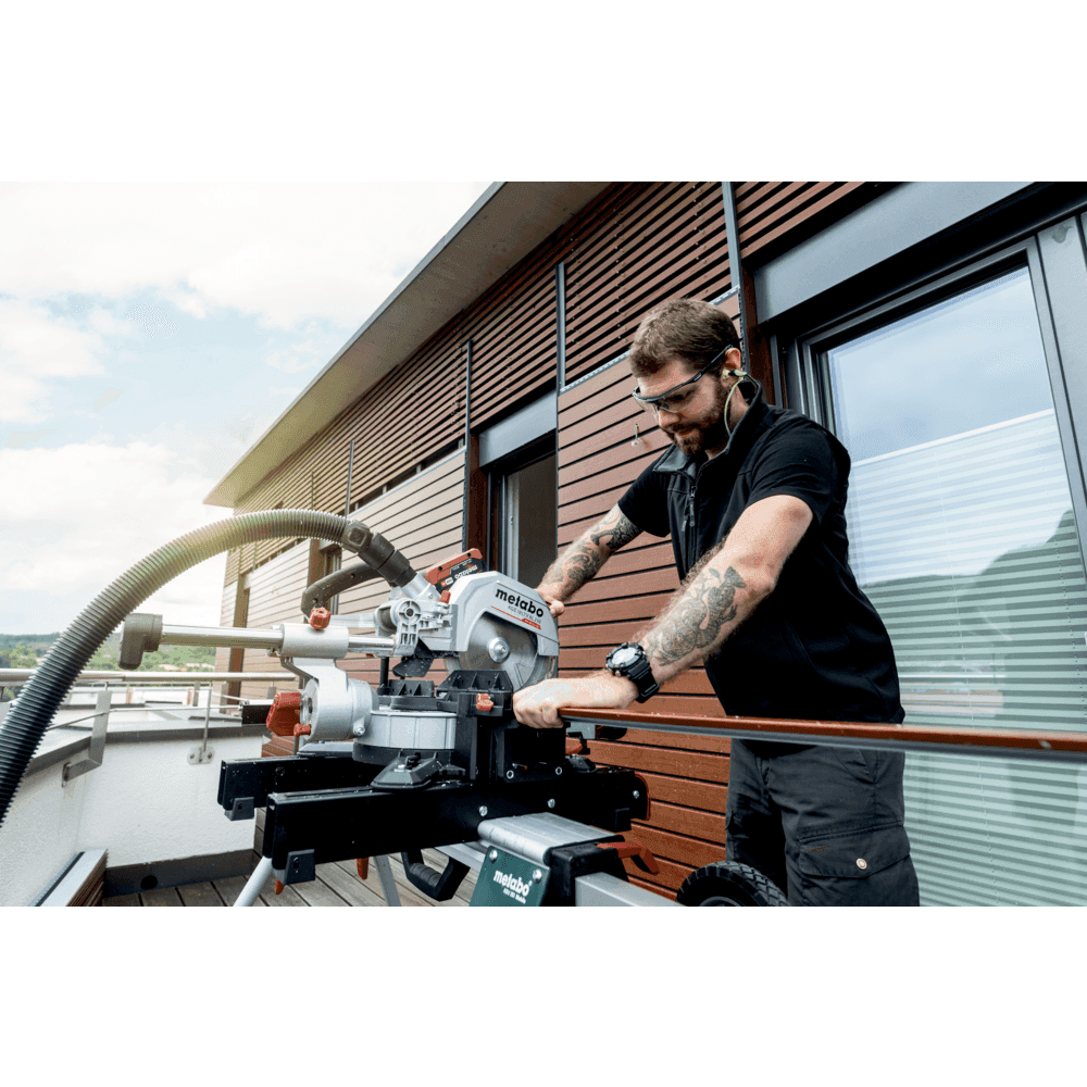 KGS 18 LTX BL 216 (614216650) Cordless mitre saw 3