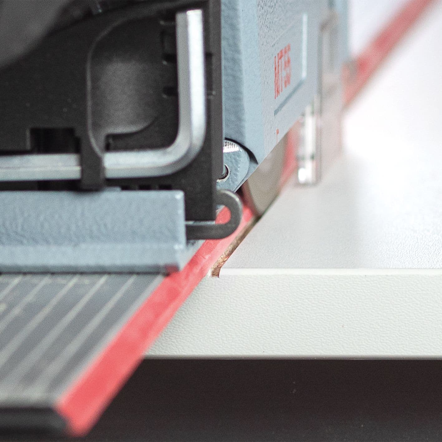 Cordless Plunge-Cut Saw MT 55-18 PURE in the MAX3 4