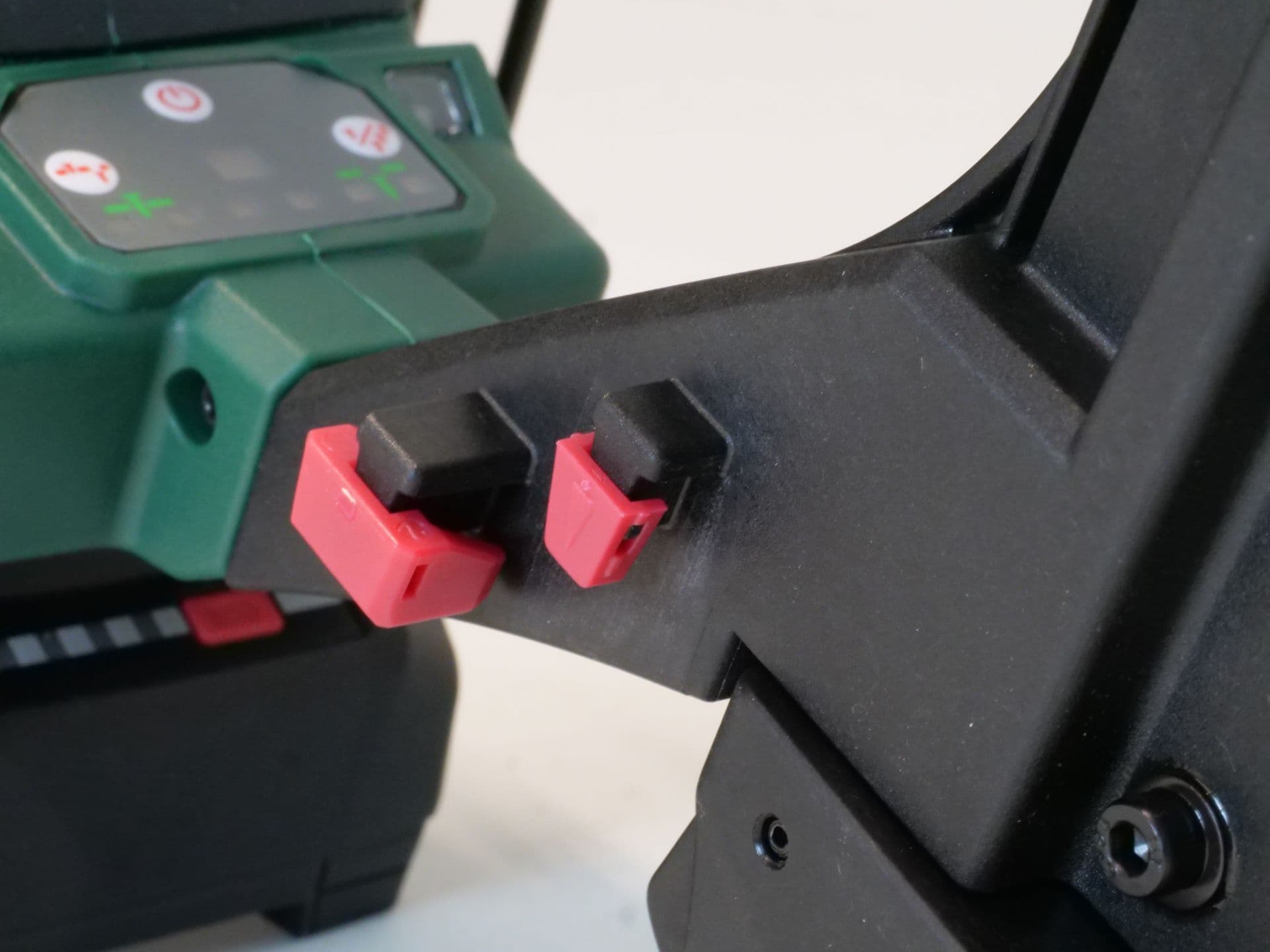 PKT-3-ES40 Chiodatrice a batteria per graffette tipo ES da 15-40 mm 7